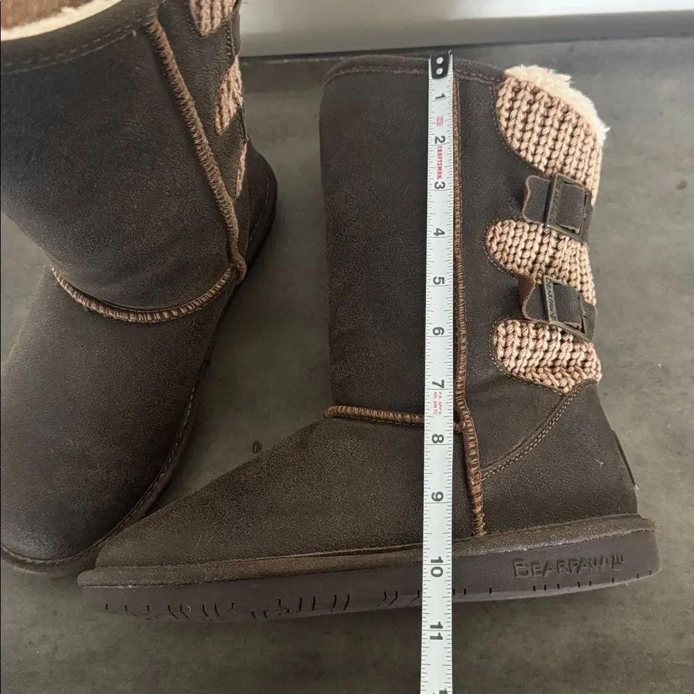 BEARPAW Boshie Chestnut Classic Suede Slip On Boots Comfortable Women’s Size 8